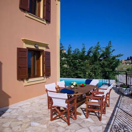 Villa Sleeps 5 Katsaráta