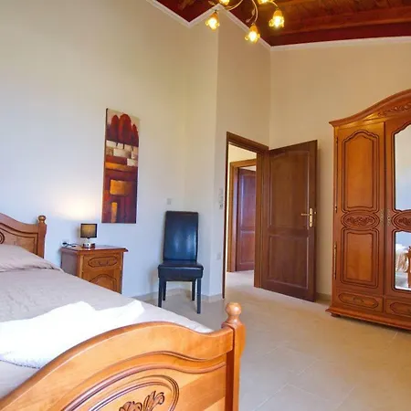 Sleeps 5