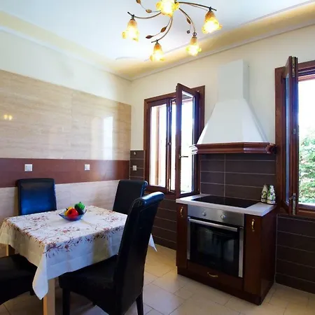 Sleeps 5