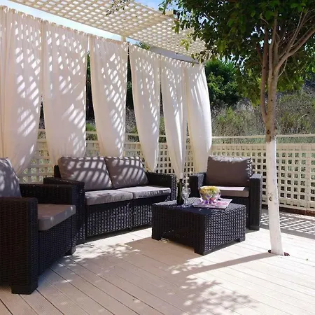 Villa Sleeps 5 Katsaráta