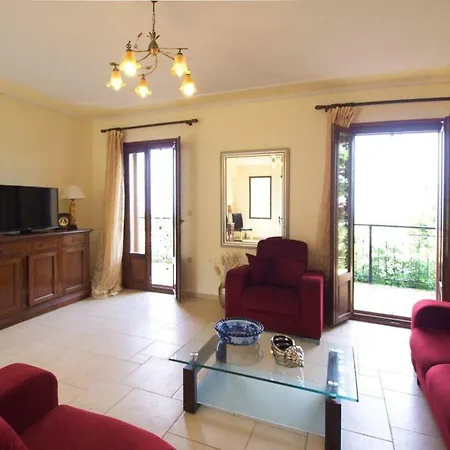 Sleeps 5 Villa