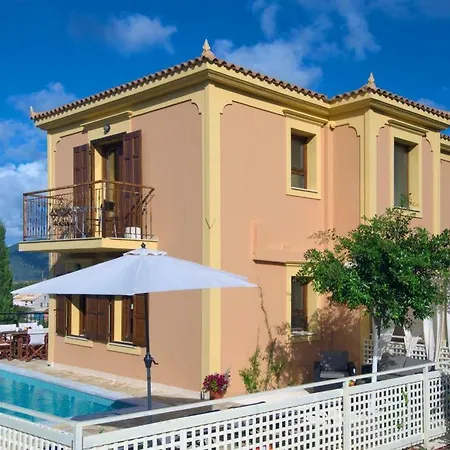 Sleeps 5 *