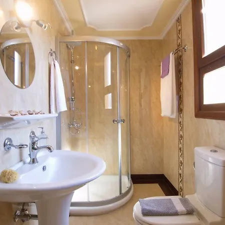 Villa Sleeps 5 Katsaráta