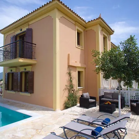 Sleeps 5 Katsaráta
